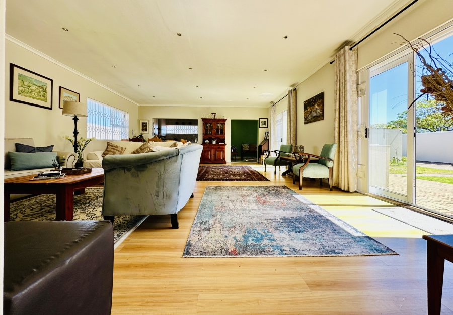3 Bedroom Property for Sale in Westcliff Western Cape
